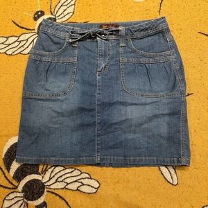 lee y2k denim skirt